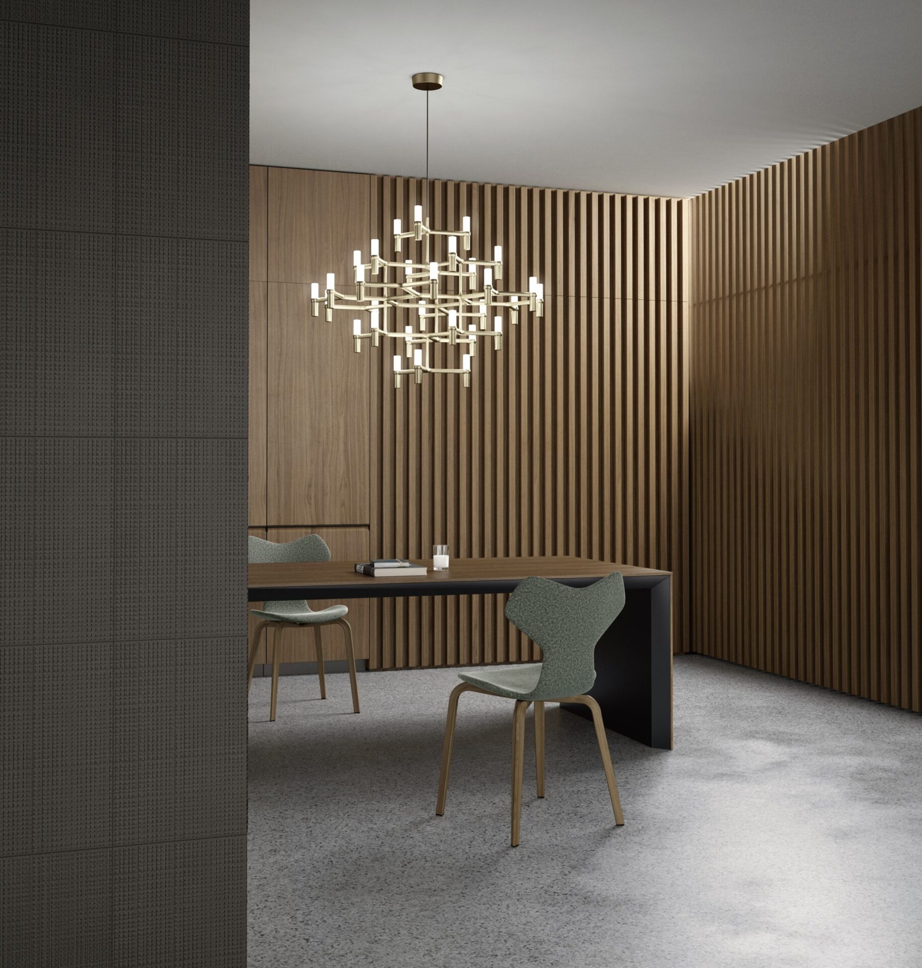 Dettaglio tavolo con profilo in metallo