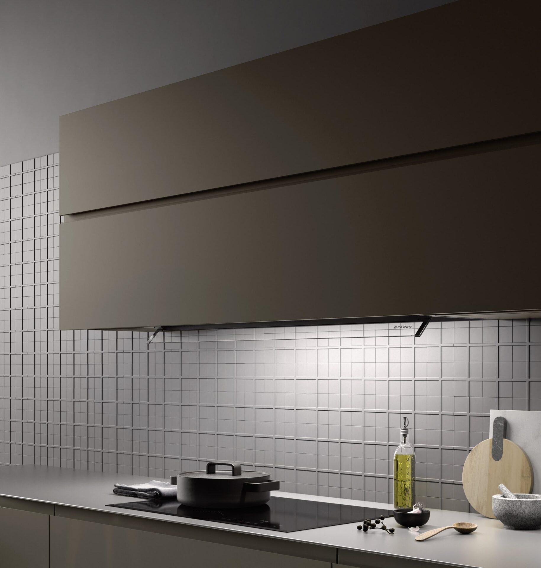 Dettaglio pensile con cappa M6 Vela