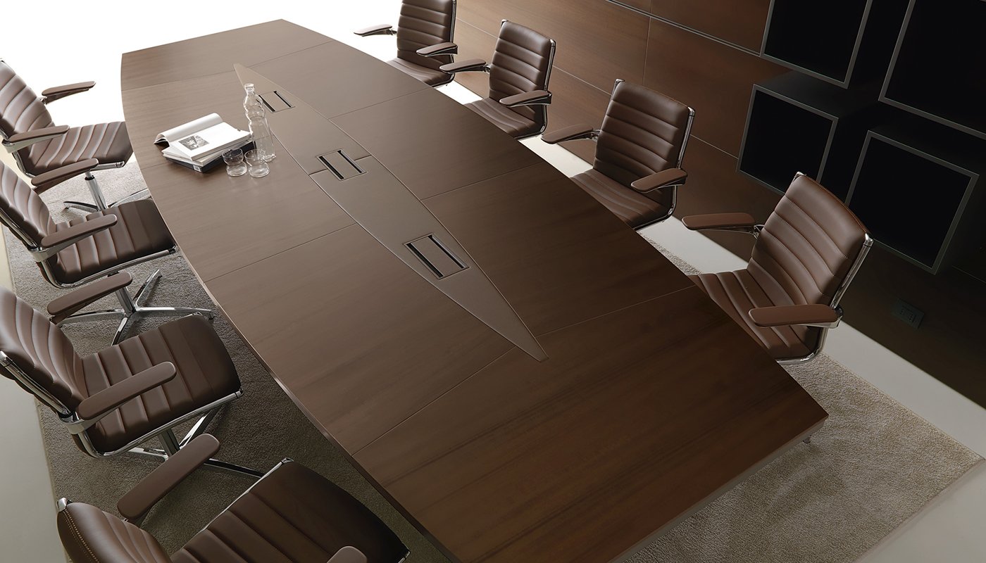 Dettaglio tavolo riunione LLOYD