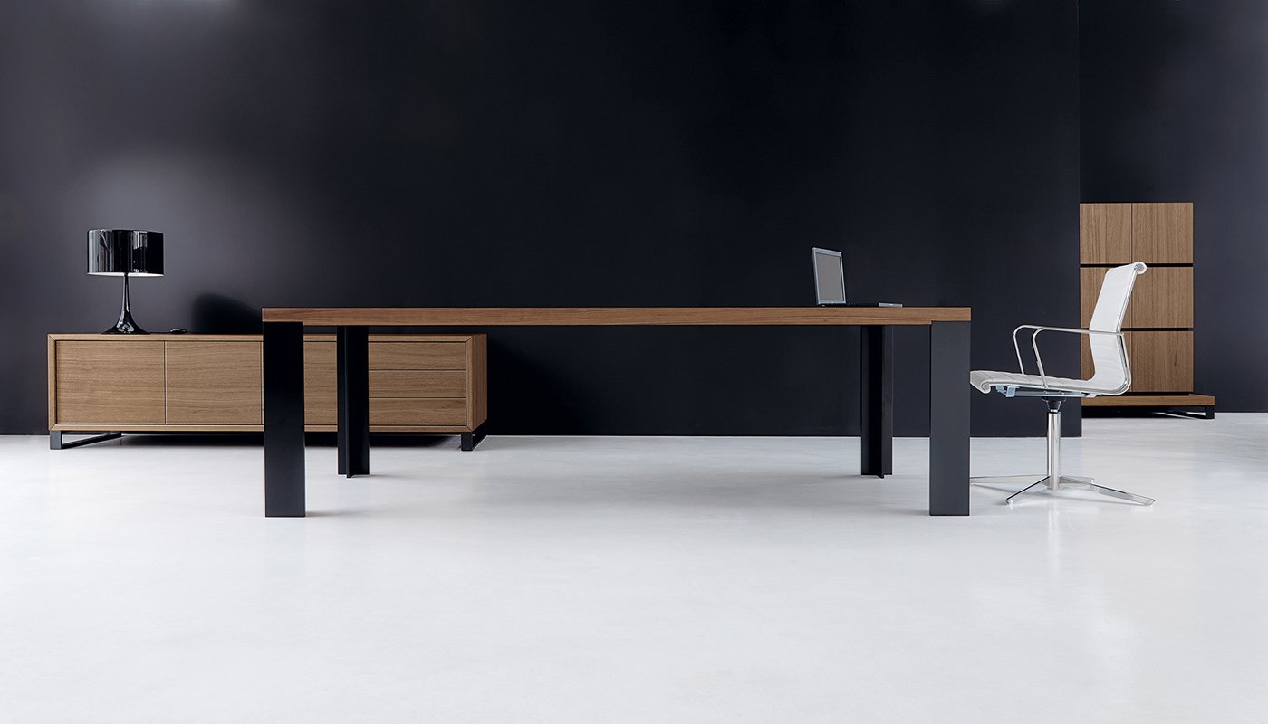 Dettaglio tavolo riunione NEW LOOP in ambiente ufficio