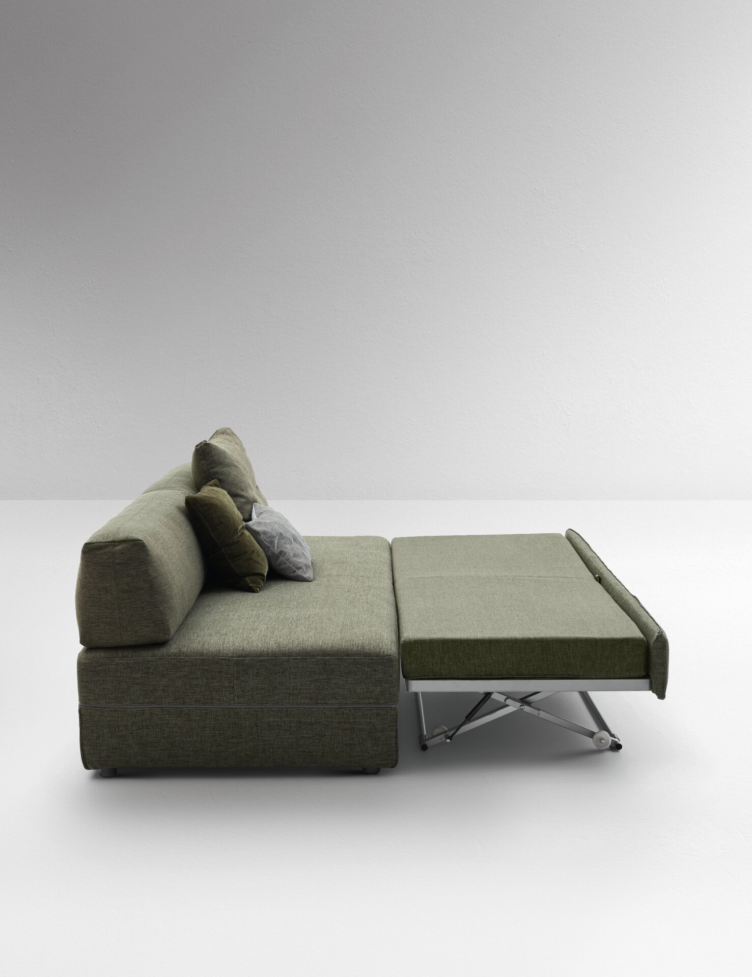 Particolare schienali di appoggio del divano letto Sanders