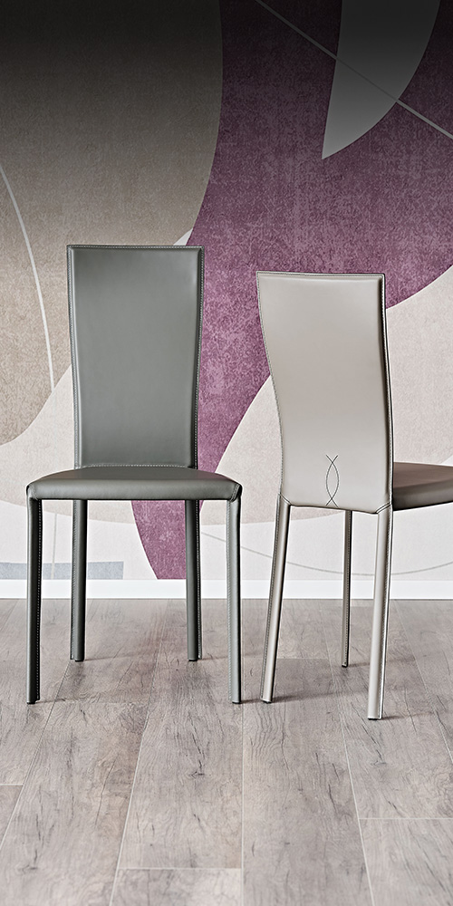 Dettaglio cuciture cuoio sedia Nina