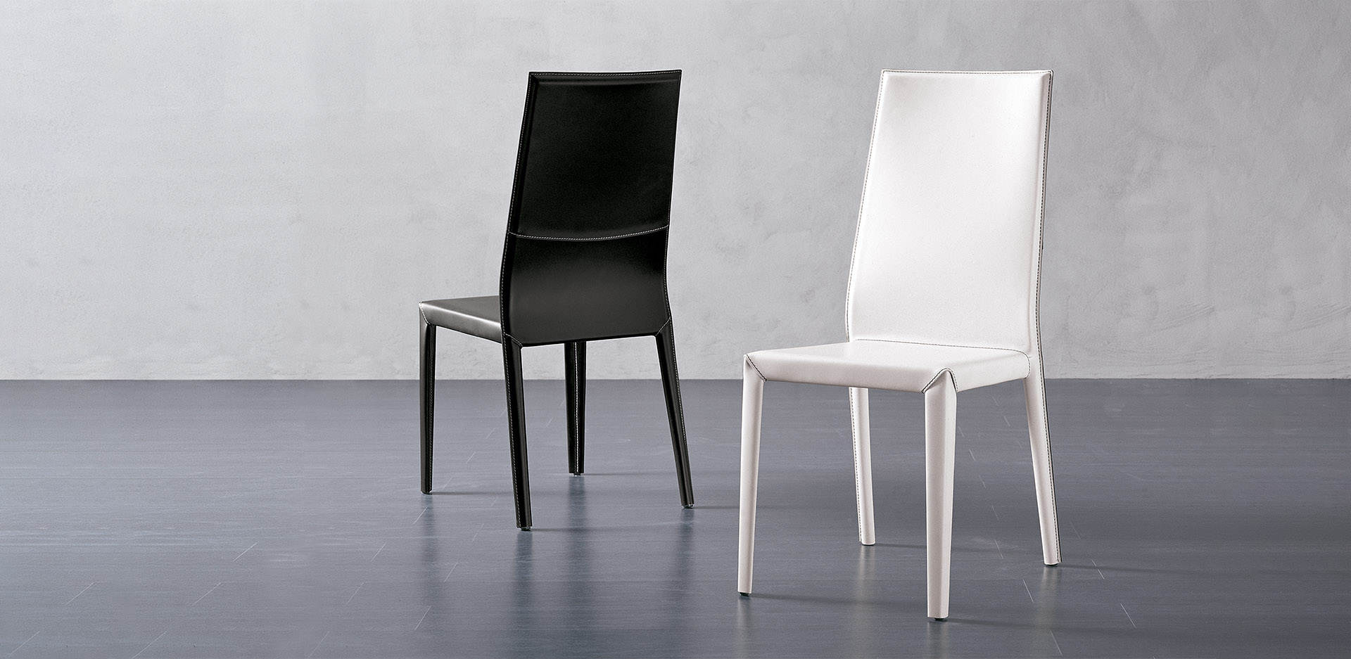 Sedia Margot ambientata in sala da pranzo moderna