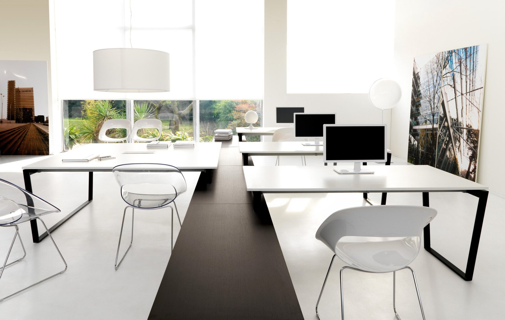 Ambiente ufficio con sistema operativo Arko