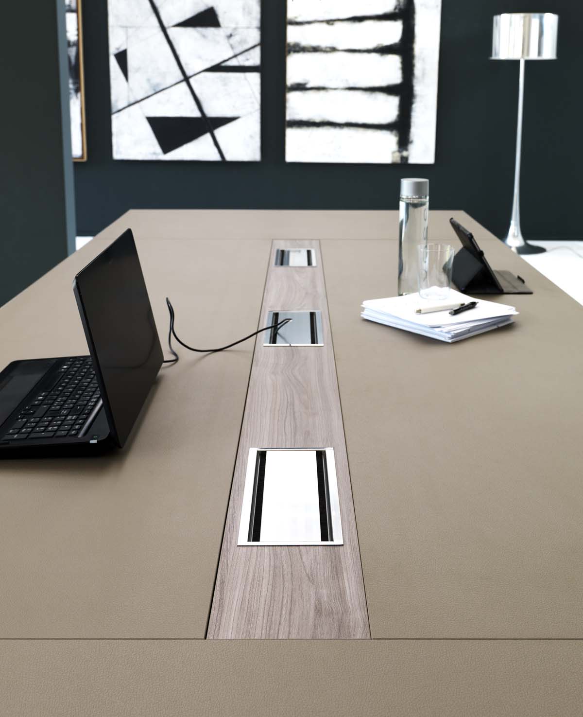 Dettaglio superficie tavolo riunione Athos