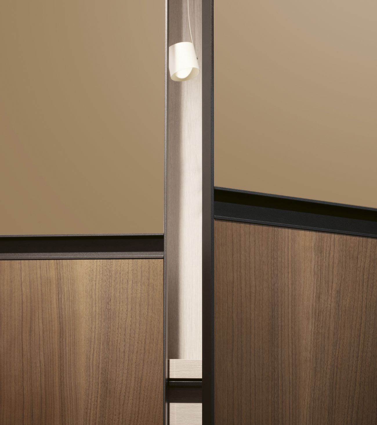 Armadio Lena ambiente interno con configurazione personalizzata