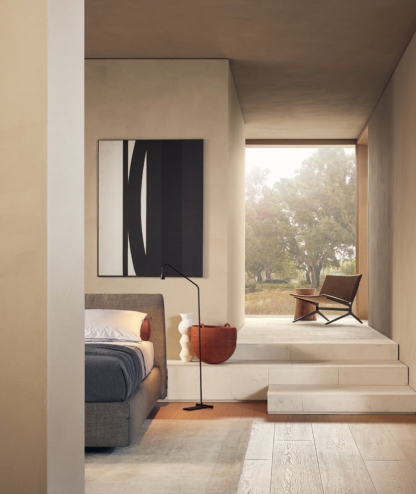 Letto Jacqueline Poliform con rivestimento in tessuto chiaro