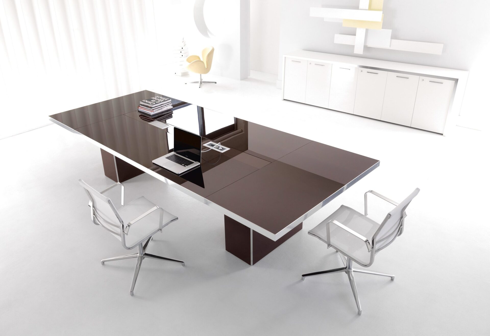 Particolare struttura tavolo da riunione WING