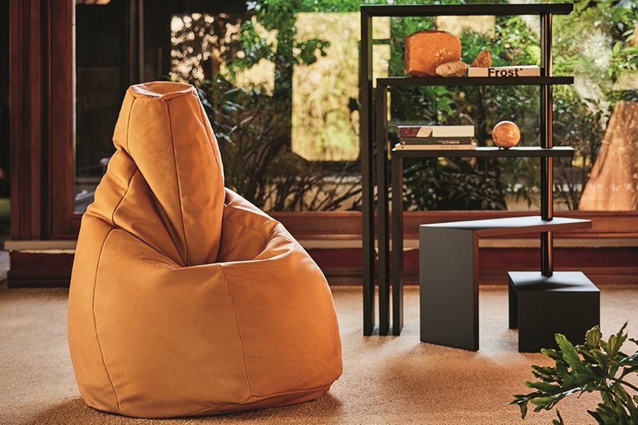 Dettaglio struttura libreria Joy con elementi a L rovesciata