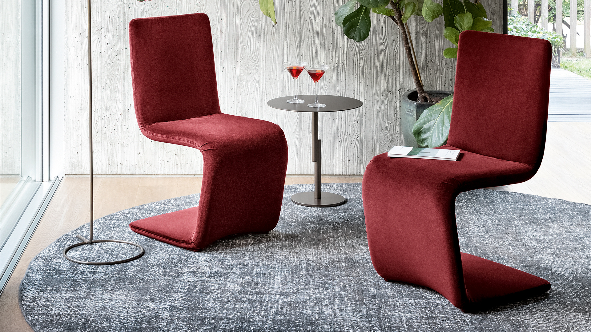 Sedia imbottita Venere Bonaldo in ambiente moderno