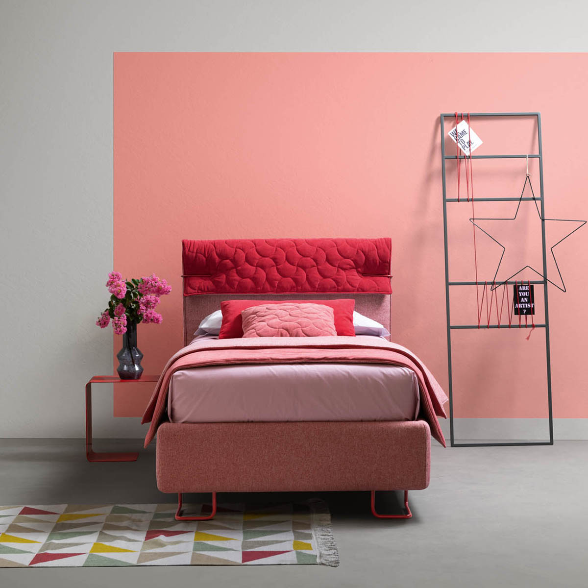 Letto imbottito Clip vista frontale