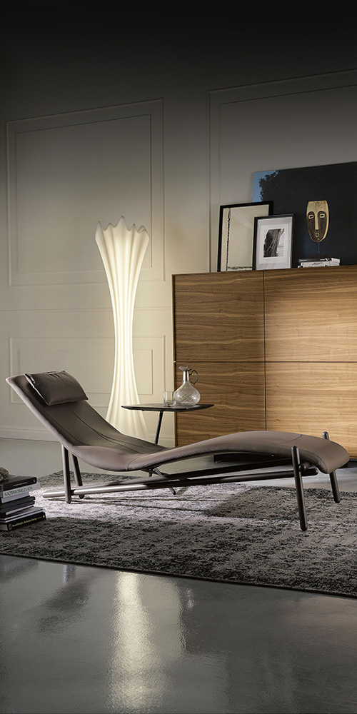 Dettaglio scocca imbottita e rivestita della chaise longue Donovan