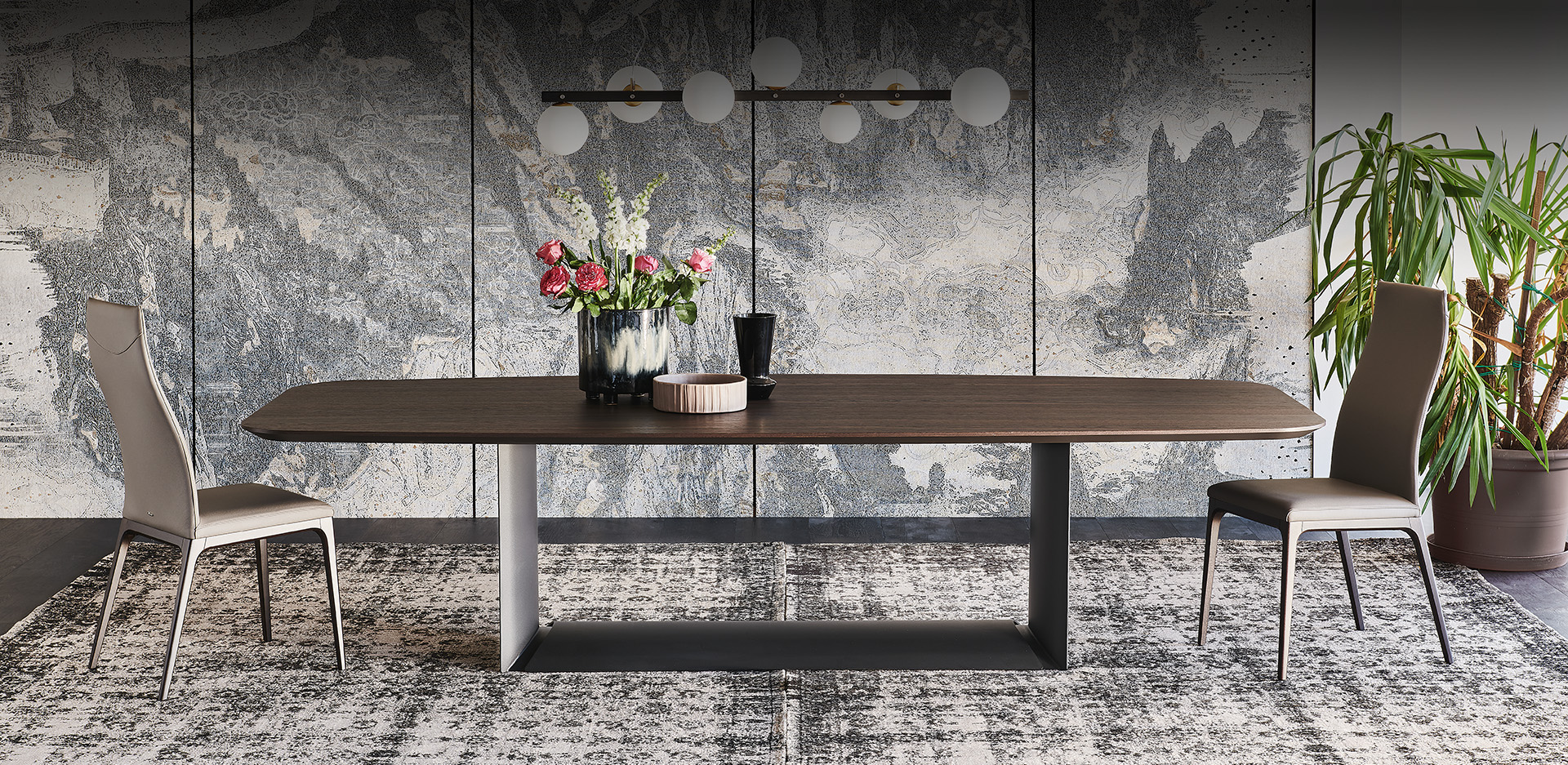 Base in acciaio verniciato goffrato del tavolo Dragon Wood