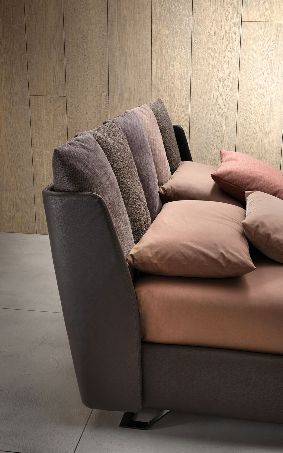 Dettaglio rivestimento letto imbottito Fun