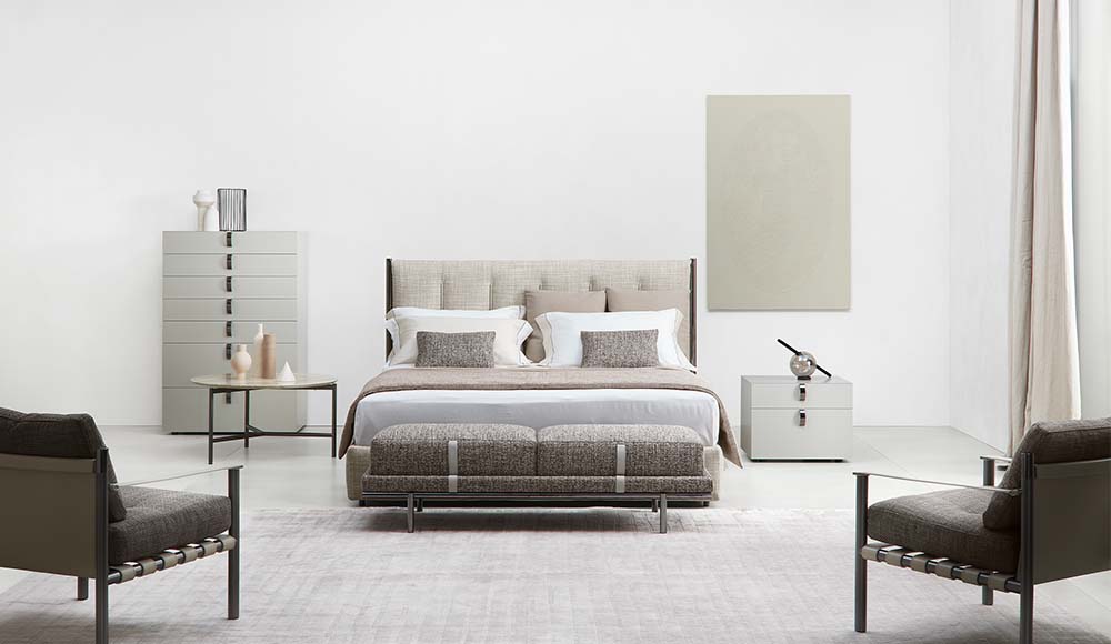 Letto matrimoniale Koi con base movimento elettrico e rivestimento pelle