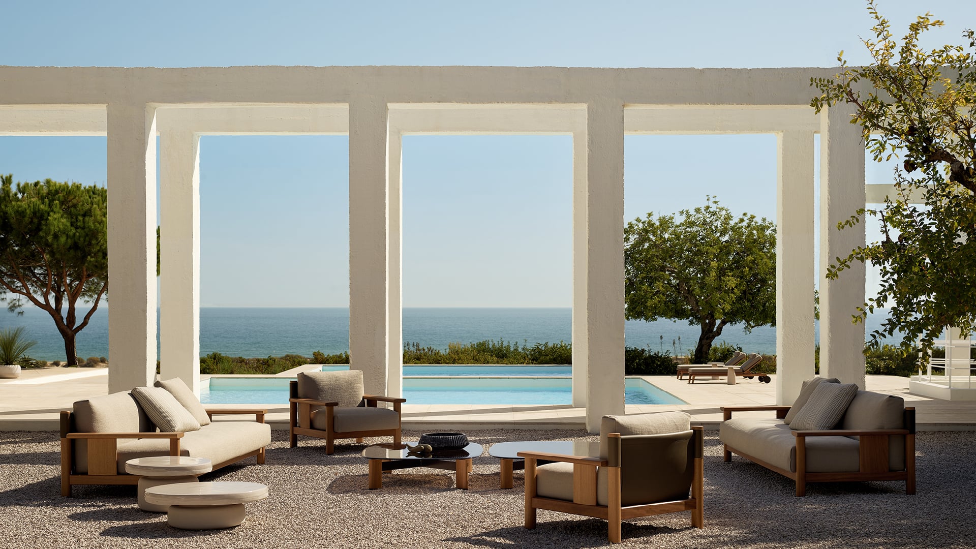 Poltrona Ketch Poliform outdoor in ambiente esterno