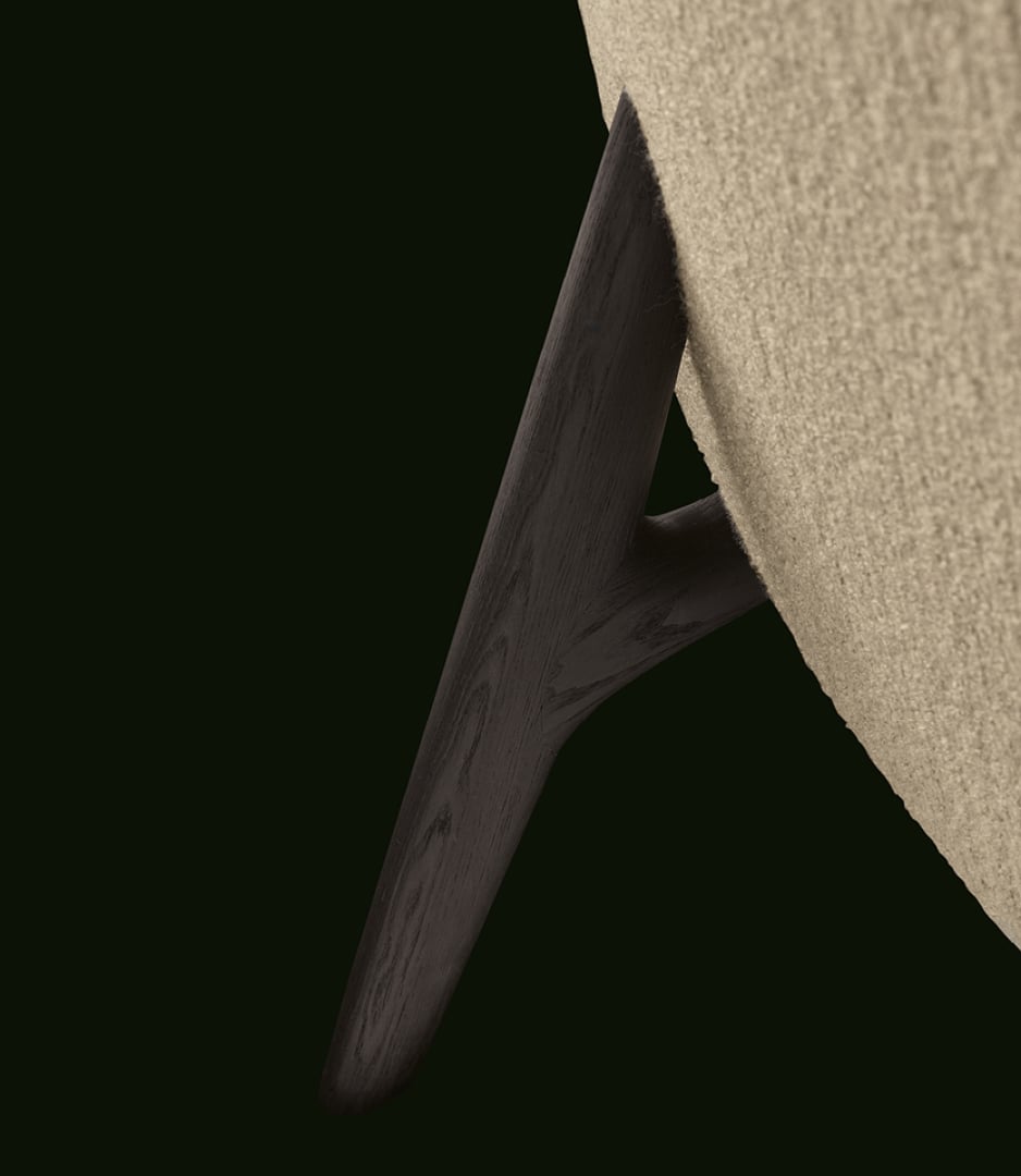 Testiera imbottita del letto Curve con rivestimento in pelle Nabuk latte