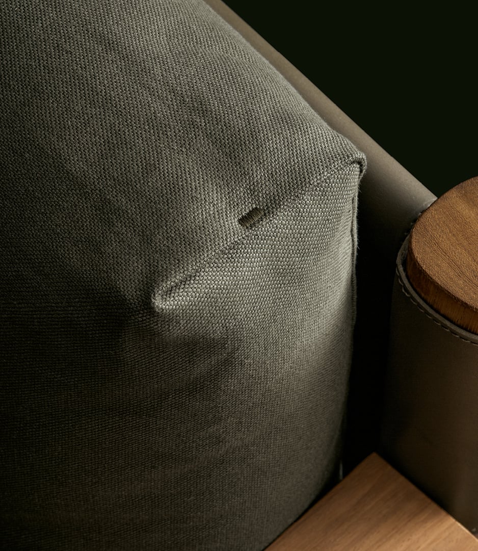 Divano Ketch Poliform outdoor con tavolino abbinato