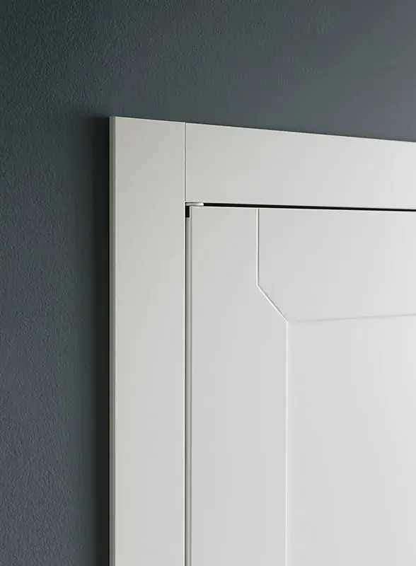 Particolare cerniere a scomparsa porta San Siro