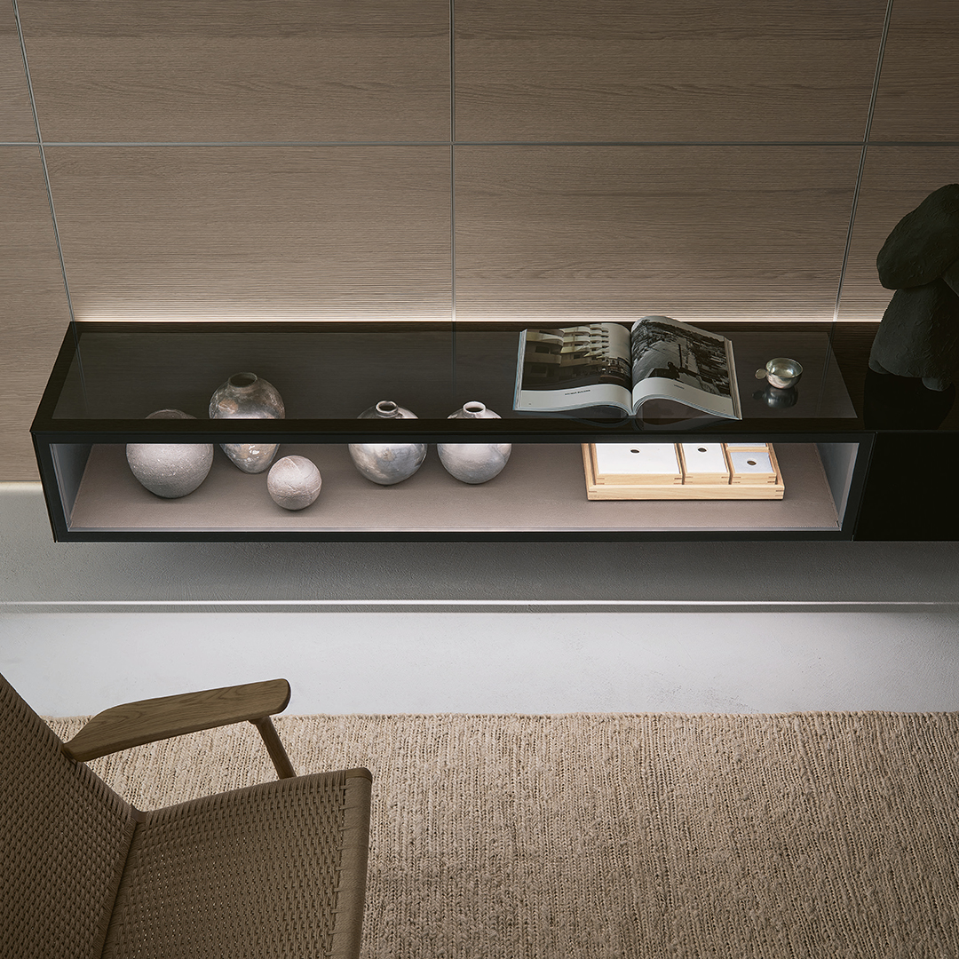 Vista laterale mobile Self con finiture variabili