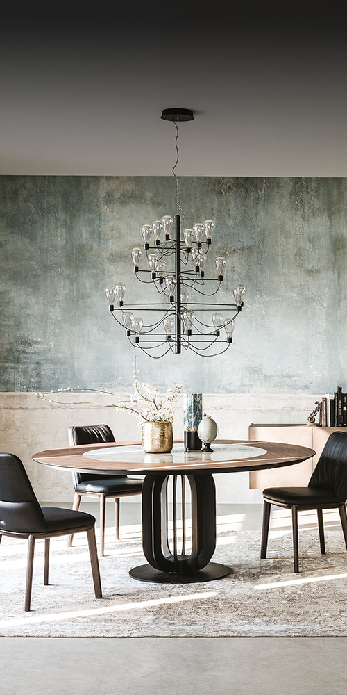 Dettaglio base in acciaio verniciato del tavolo SOHO Ker-Wood