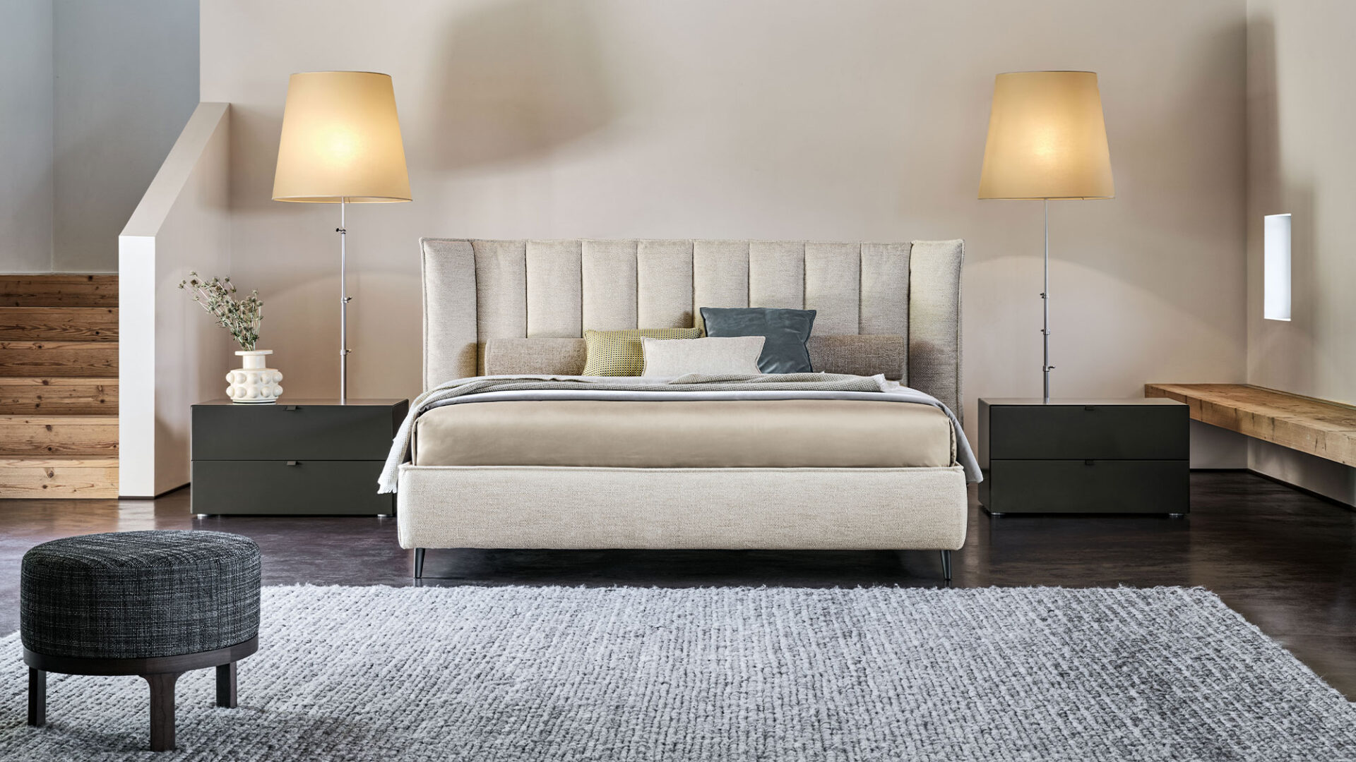 Letto matrimoniale Opera Twils con testiera imbottita