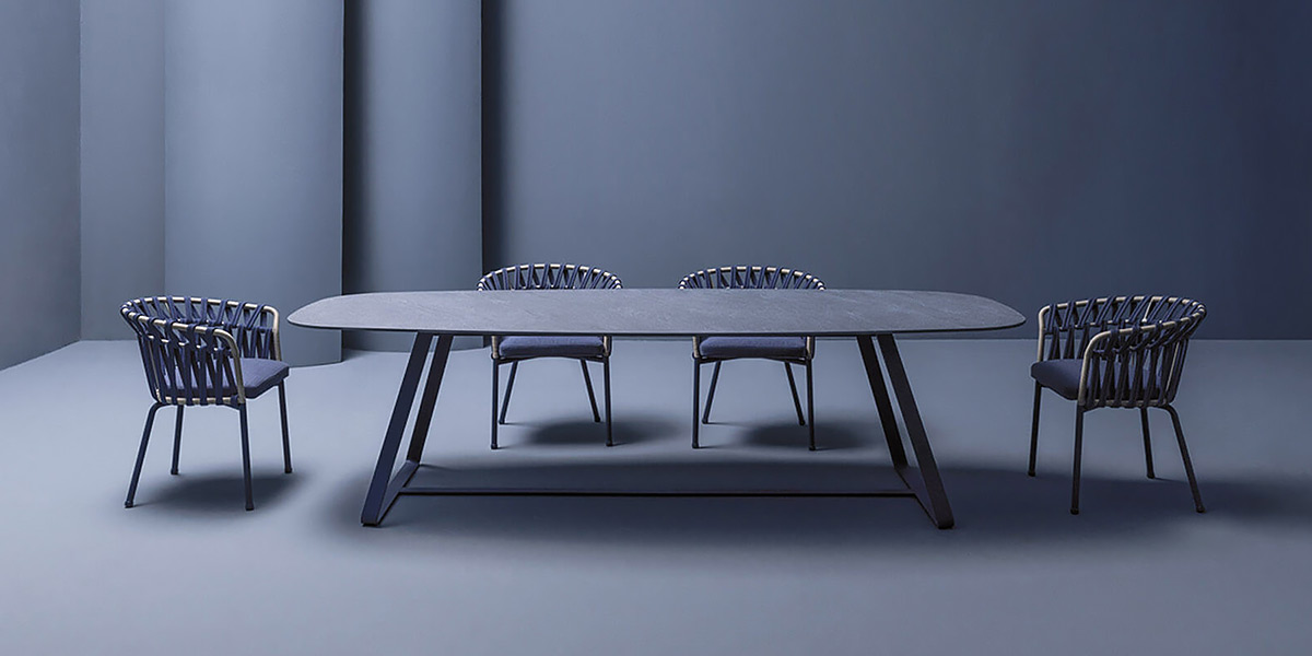 Tavolo Kolonaki in ambiente esterno Varaschin