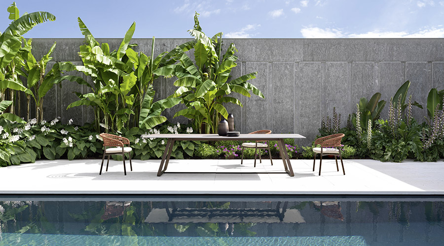 Tavolo Kolonaki Varaschin