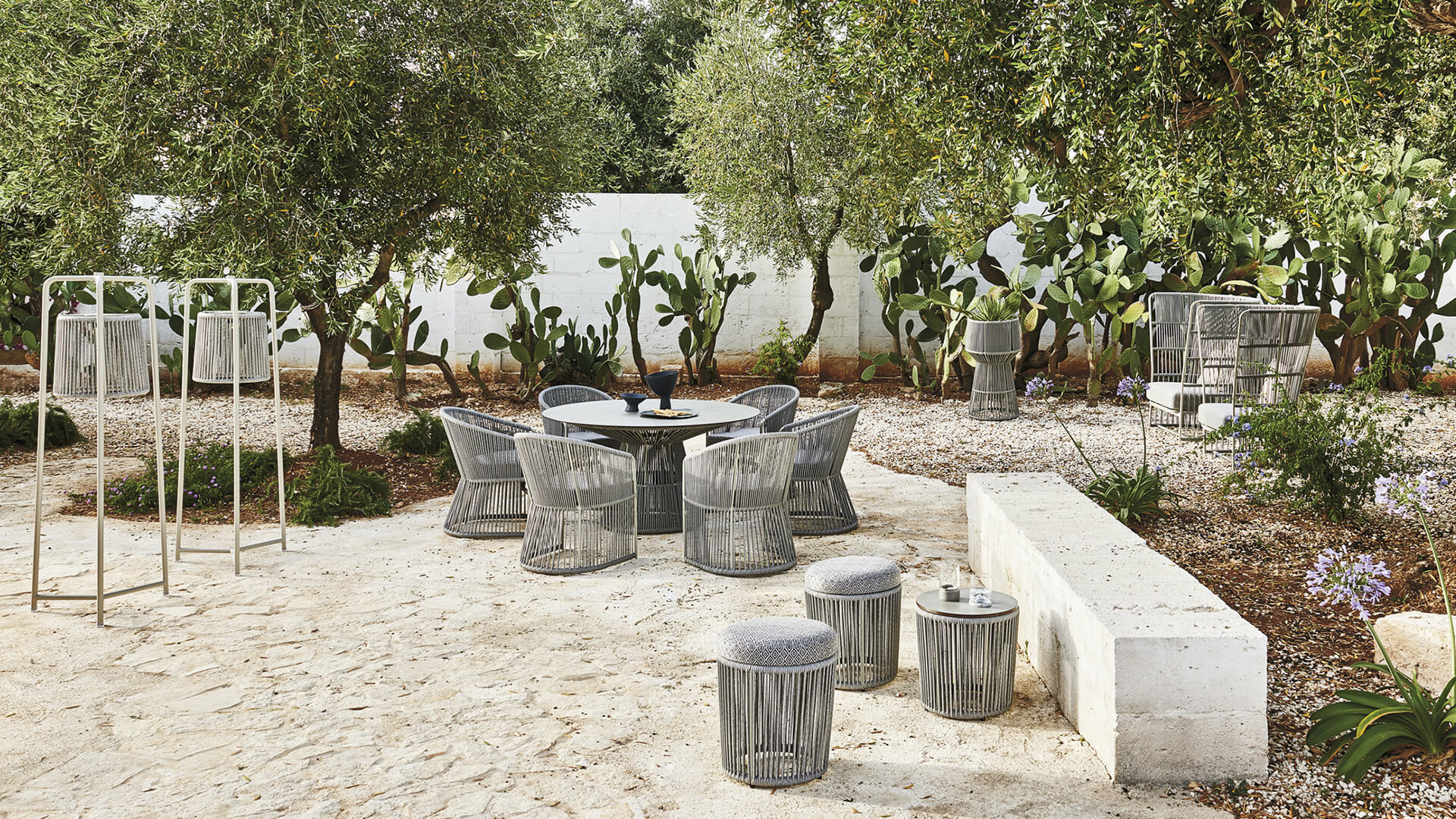 Mobili da esterno con corda sintetica Varaschin