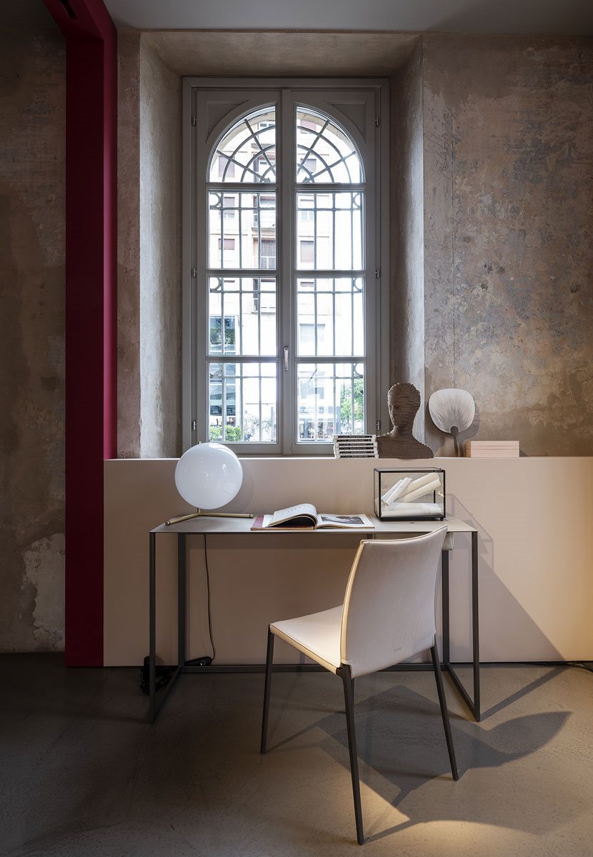 Sedia Lia con rivestimento in pelle vari colori