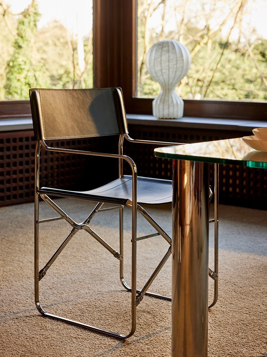 Dettaglio rivestimento e snodi sedia April